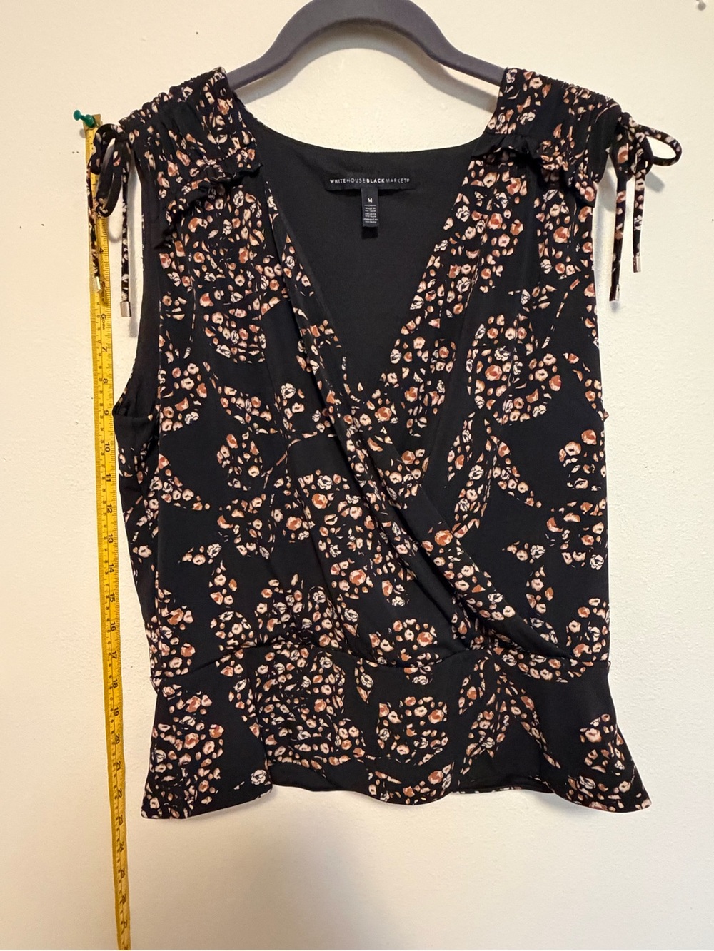 White House Black Market M Floral Surplice Tie Shoulder Blouse Black